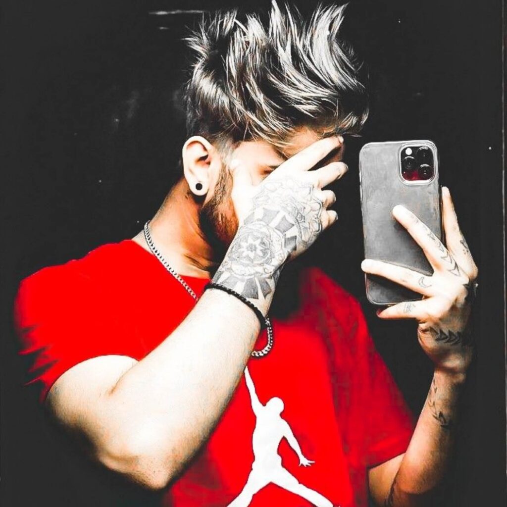 Beautiful Handsome Boy Pic

