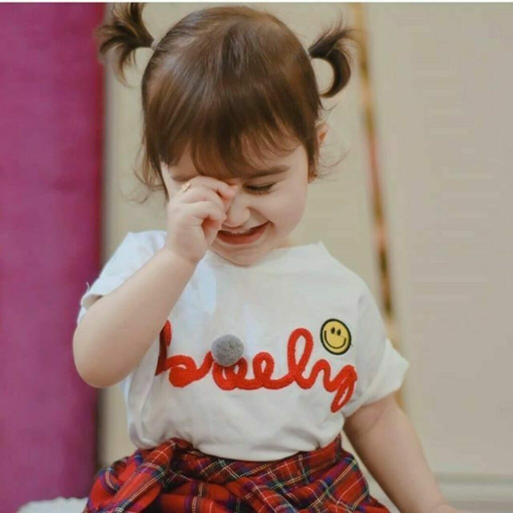 Attitude girl dp for WhatsApp