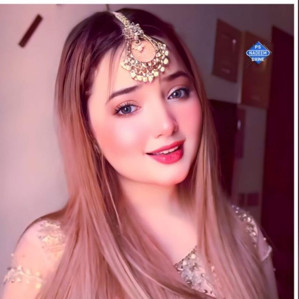 Cute girl Pic Cartoon
