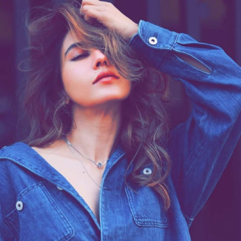 Cute girl Pic profile Real